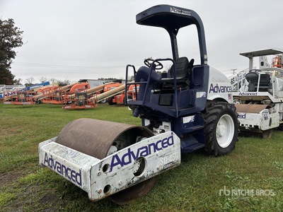 2006 Ingersoll Rand SD-45D TF Smooth Drum Compactor