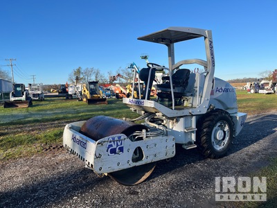 2011 Hamm 3205 Vibratory Smooth Drum Compactor