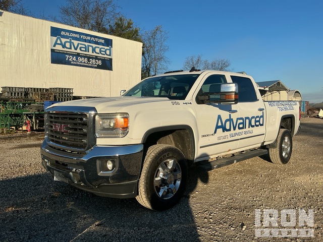 2015 GMC Sierra 3500HD 4x4 Crew Cab Pickup