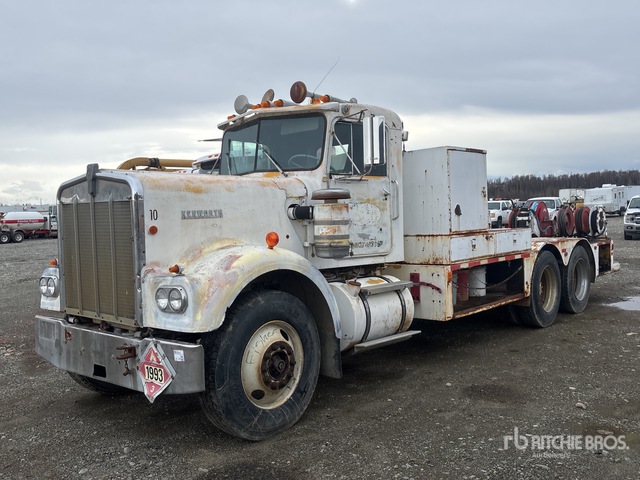 1970 Kenworth W900 6x4 Lube Truck