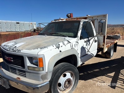 1995 Chevrolet 3500 SL 4x2 Flatbed Truck (Inoperable)