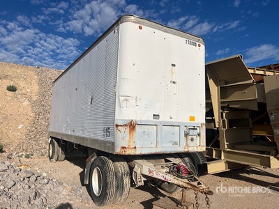 1984 Fruehauf 28 ft S/A Van Trailer