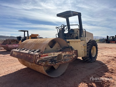 1997 Ingersoll Rand SD115D Smooth Drum Compactor