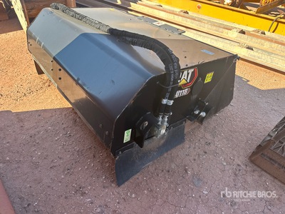 Cat BU118 80 in Skid Steer Broom