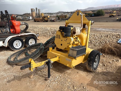 2011 Pioneer Trailer-Mounted Pompe à eau