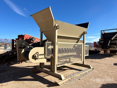 6 ft x 12 ft Aggregate Feeder