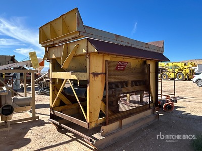 6 ft x 10 ft Aggregate Feeder