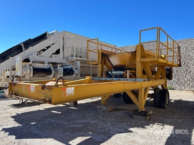 5 ft 6 in x 12 ft Trailer-Mounted S/A Aggregate Feeder