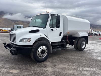 2017 Freightliner M2 2500 gal 4x2 Ciężarówka na wodę