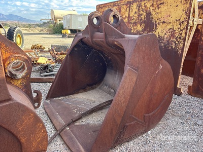 75 in Cleanup Excavator Bucket
