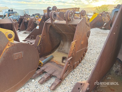50 in Digging Excavator Bucket