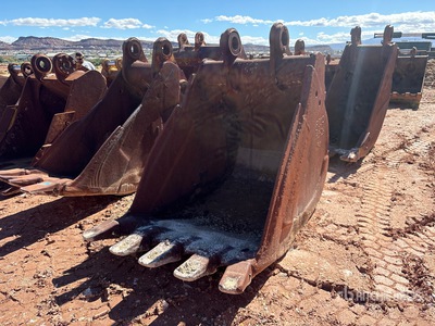 54 in Digging Excavator Bucket