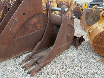 Entek 24 in 1.15 cyd Digging Excavator Bucket - Fits Cat 330D