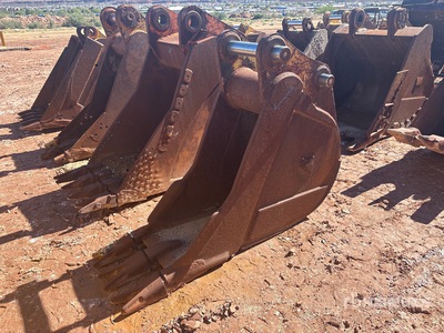 Entek 24 in 1.15 cyd Digging Excavator Bucket - Fits Cat 330D