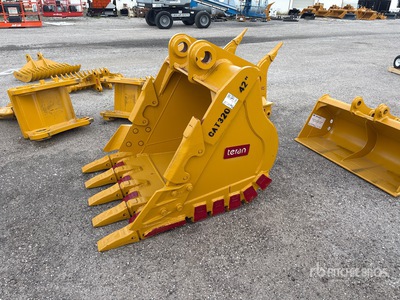 Teran BKT32042HD 42 in Excavator Bucket - Fits Cat 320 (Unused)