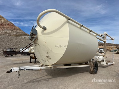 White silo with bag house on wheels 1 Axle Bag House
