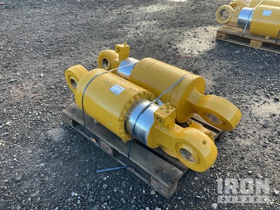 Quantity of (2) Hydraulikteile