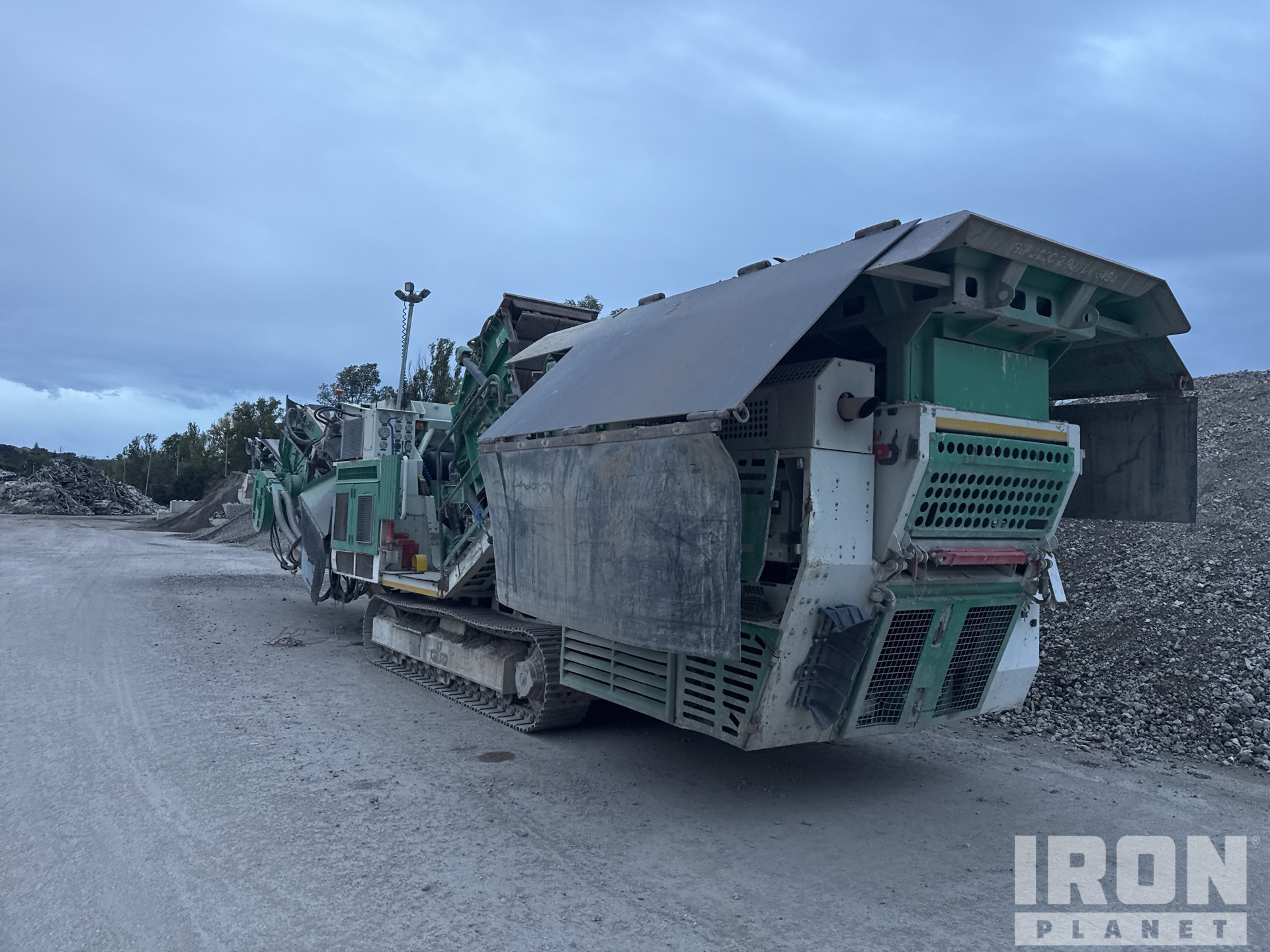 2018 Gipo R90 FRD GIGA Closed Circuit كسارة تصادمية