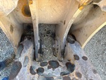 Chassis with Clavijas del cangilón al brazo elevador