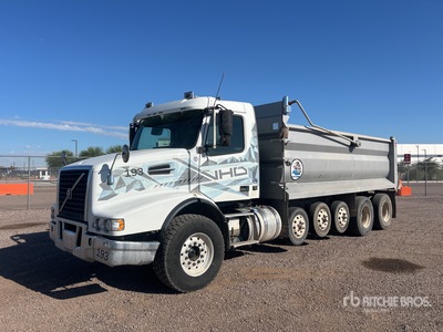 2019 Volvo VHD 12x4 Vijfassige kiepwagen