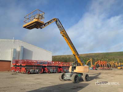 2015 Haulotte HT23RTJ 4WD Diesel Articulating Boom Lift
