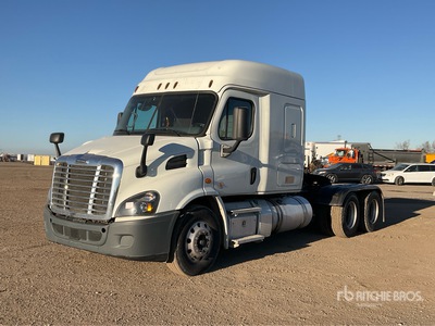 2020 Freightliner Cascadia 113 Ciągnik siodłowy T/A z kabiną sypialną