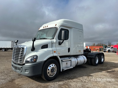 2020 Freightliner Cascadia 113 6x4 T/A Sleeper Truck Tractor