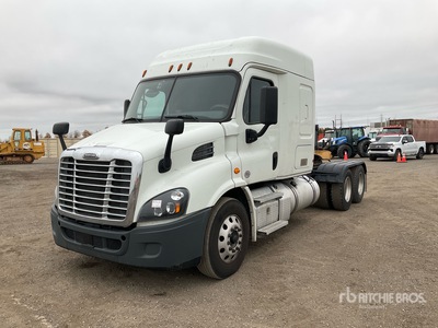 2020 Freightliner Cascadia 113 6x4 T/A Slaapcabine Trekker