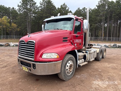 2015 Mack CXU613 6x2 T/A Day Cab Truck Tractor