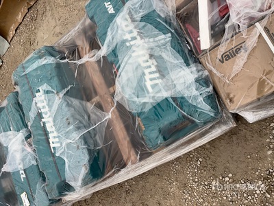 Makita HM1307CB Demolition Breaker