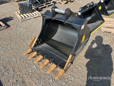 2026 Dynamic Entities 120CL 41 in Q/C Digging Excavator Bucket (Unused)