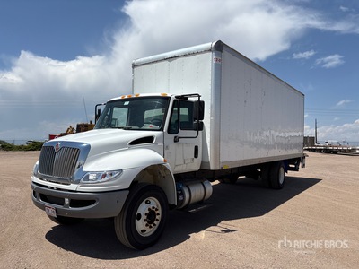 2018 International DuraStar 4400 バントラック