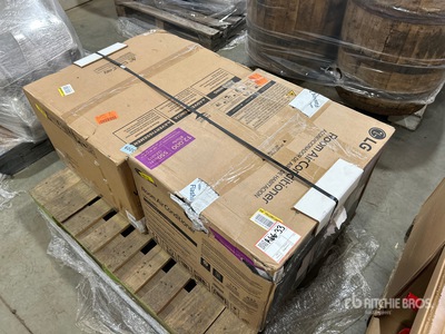 (1) 12000 BTU LG & (1) 12000 Whirlpool Klimatyzator