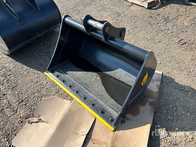 2026 Dynamic Entities 47 in Q/C Cleanup Excavator Bucket (Unused)