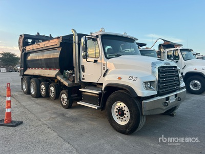2019 Freightliner 114SD Super 18 Wywrotka pięcioosiowa