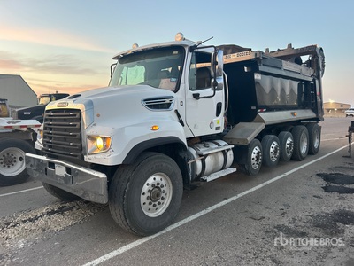 2017 Freightliner 114SD Super 18 Wywrotka pięcioosiowa