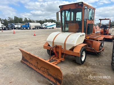 2006 Broce RJ350 Self-Propelled Broom