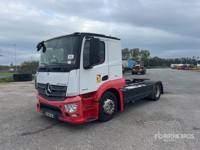 Mercedes-Benz ACTROS 1843 4x2 2-Achs Sattelzugmaschine mit Schlafkabine (Inoperable)