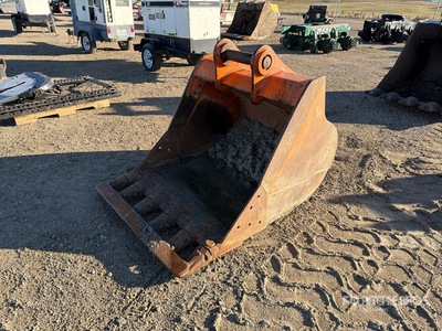 48 in Cleanup Excavator Bucket