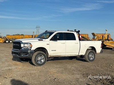 2022 Ram 2500 Big Horn 4x4 Crew Cab Pickup