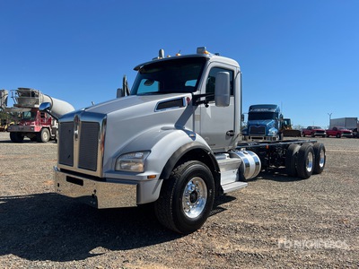 2019 Kenworth T880 6x4 Kabina i podwozie