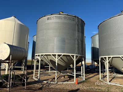 Westeel-Rosco +/- 3700 bu 5 Ring Hopper Grain Bin
