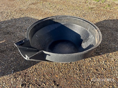 9 in Poly Hopper