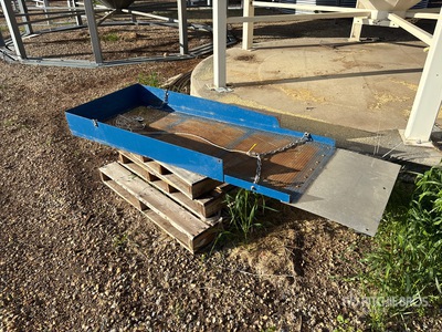 6 ft x 2 ft 5 in Fertilizer Screen