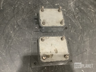 (139) King 7122 Weapon System Resilient Mounts