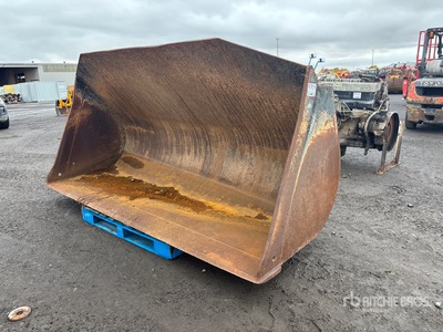 112 in 4 cyd Wheel Loader Bucket - Fits Case