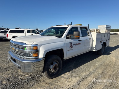 2016 Chevrolet 3500 HD 4x2 Crew Cab Utility Truck