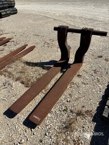 Quantity of (2) 60 in Fork Tines