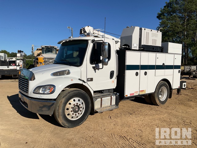 2016 Freightliner M2 106 4x2 Service Truck