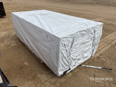 Quantity of (294) 2 x 4 x 8 ft 木材